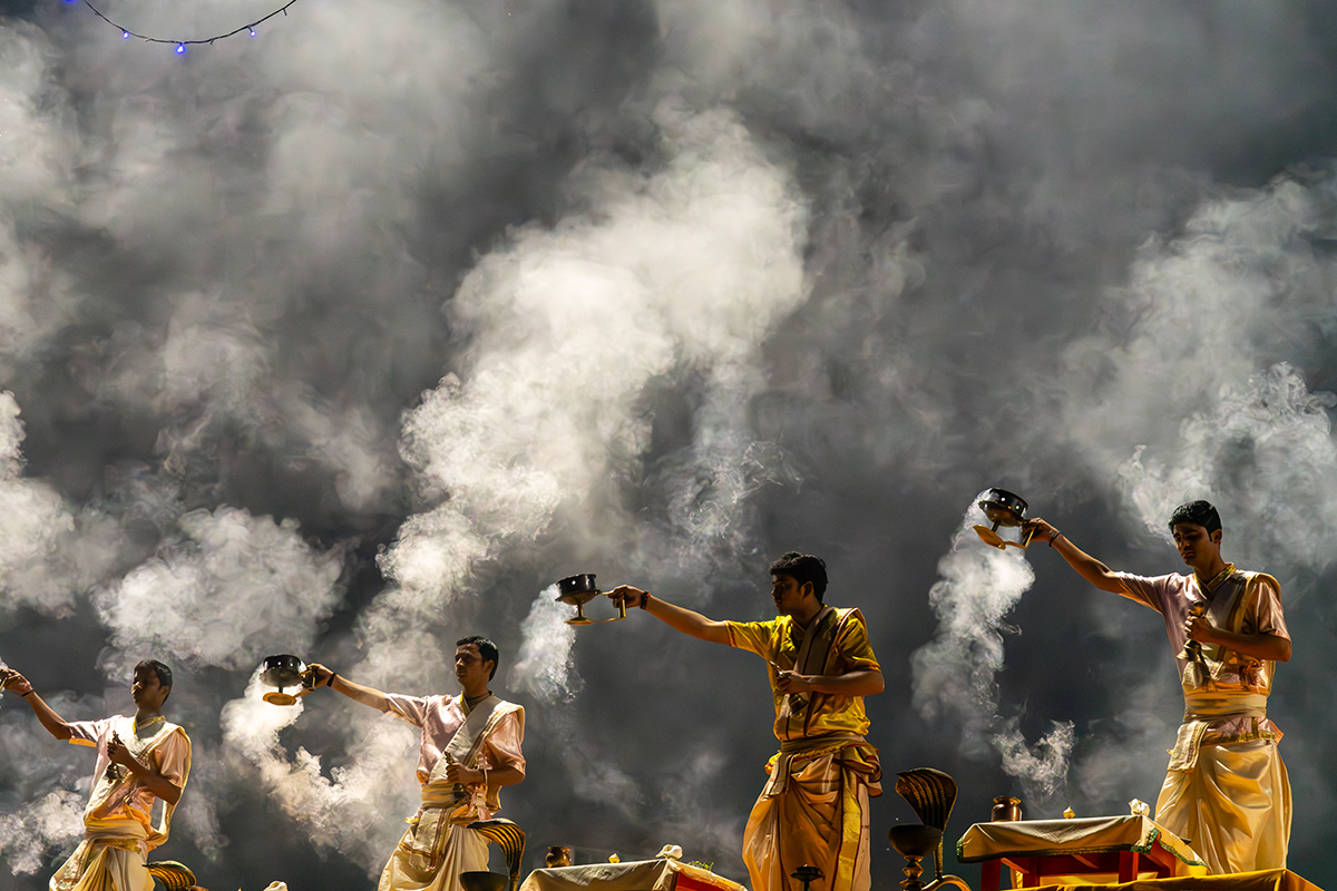 Moment in Street Photography – The key to Powerful Image